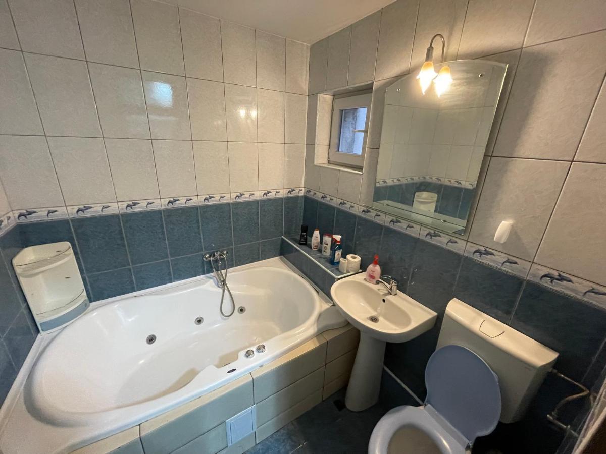 Apartament Apartament Magnolia, Piata Gorjului- Metrou Bukareszt Zewnętrze zdjęcie